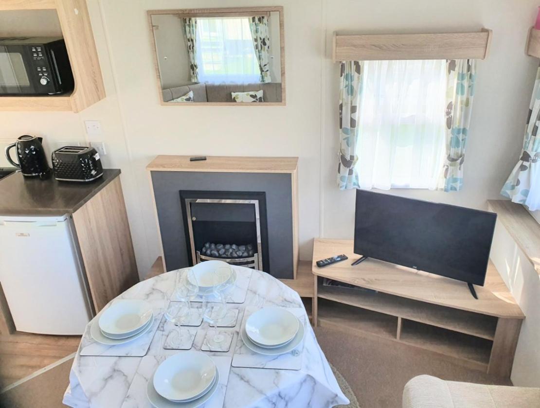 Hotel Sea Lets Selsey Exterior foto